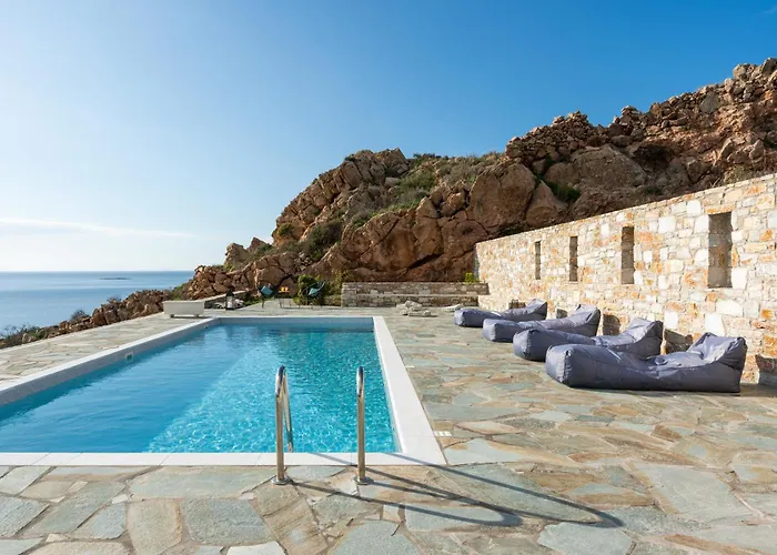 Mont' Rock 3 Дом отдыха Posidhonia (Syros)