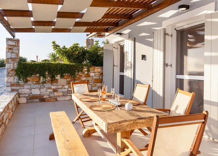 Mont' Rock 3 Дом отдыха Posidhonia (Syros)